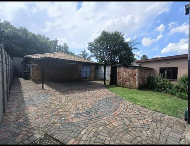 2 BEDROOM PROPERTY TO RENT IN STRUBENVALE